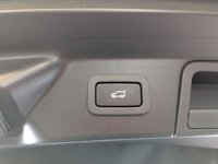 USED 2019 19 LAND ROVER RANGE ROVER VELAR 2.0 D240 HSE SUV 5dr Diesel Auto 4WD Euro 6 (s/s) (240 ps) 21'' ALLOY WHEELS , PAN ROOF WITH ELECTRIC BLIND , FRONT AND REAR PARKING SENSORS , REAR REVERSE CAMERA , HEATED LEATHER SEATS WITH MASSAGE OPTION - FRONT , TOW BAR , SERVICE HISTORY - LATEST JUNE 2026