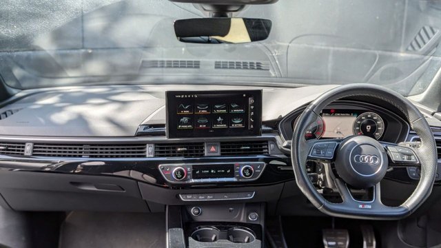 View our AUDI A4 AVANT