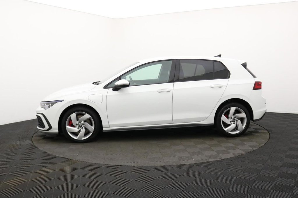 USED 2022 72 VOLKSWAGEN GOLF 1.4 TSI 13kWh GTE Hatchback 5dr Petrol Plug-in Hybrid DSG Euro 6 (s/s) (245 ps) Car Play, Cruise, 17" Alloys