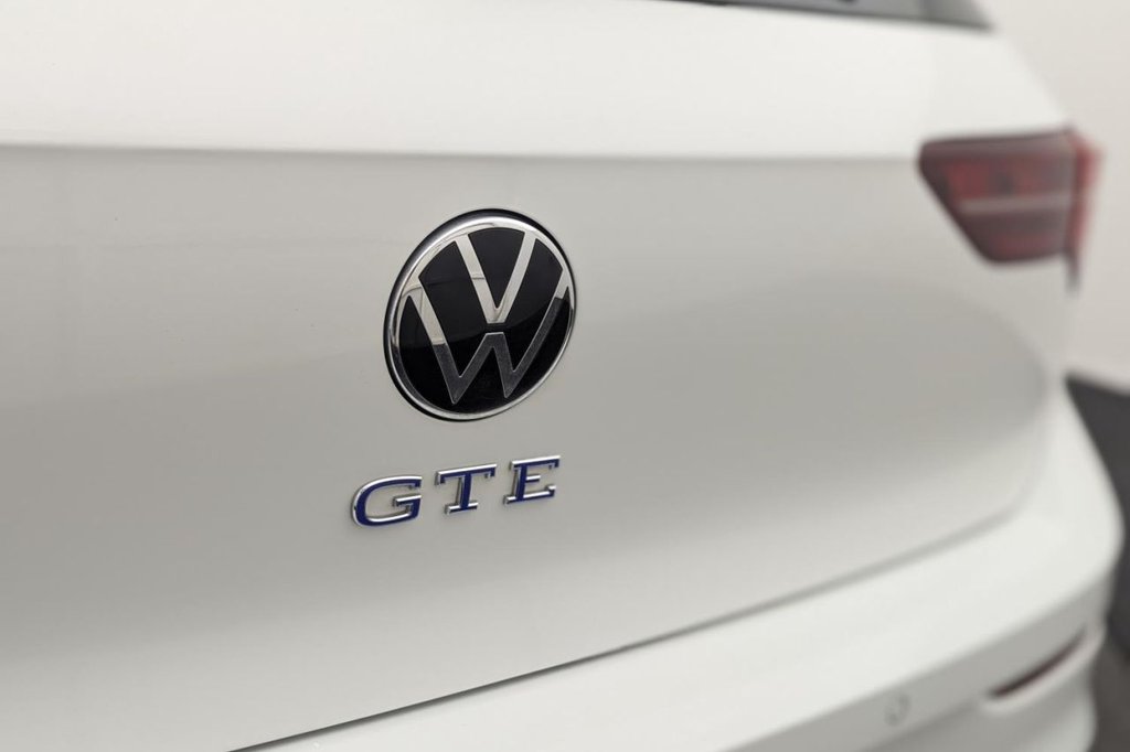 USED 2022 72 VOLKSWAGEN GOLF 1.4 TSI 13kWh GTE Hatchback 5dr Petrol Plug-in Hybrid DSG Euro 6 (s/s) (245 ps) Car Play, Cruise, 17" Alloys