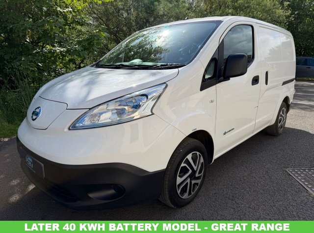 View our NISSAN e-NV200