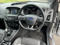 USED 2015 65 FORD FOCUS 2.0T EcoBoost ST-2 Hatchback 5dr Petrol Manual Euro 6 (s/s) (250 ps) FORD + 1 OWNER 11 SERVICES