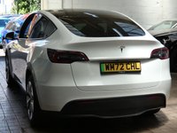 USED 2022 72 TESLA MODEL Y SUV 5dr Electric Auto RWD (346 ps) STUNNING EXAMPLE SUNROOF SAT NAV LEATHER HEATED SEATS PARKING CAMERA CRUISE CONTROL 1 OWNER WARRANTY