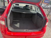 USED 2010 10 SKODA OCTAVIA 1.6 TDI GreenLine Estate 5dr Diesel Manual Euro 5 (105 ps) 7 SERVICE STAMPS! &pound;35 ROAD TAX. DIESEL. 2 KEYS