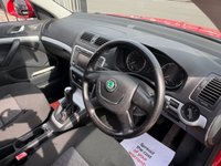 USED 2010 10 SKODA OCTAVIA 1.6 TDI GreenLine Estate 5dr Diesel Manual Euro 5 (105 ps) 7 SERVICE STAMPS! &pound;35 ROAD TAX. DIESEL. 2 KEYS
