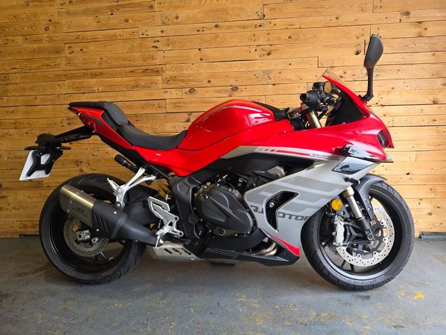 View our QJMOTOR SRK 800 RR
