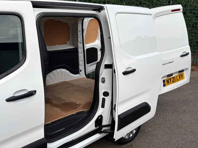 View our PEUGEOT PARTNER