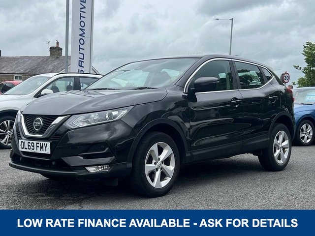 View our Nissan Qashqai 1.3 DIG-T ACENTA PREMIUM 140 BHP