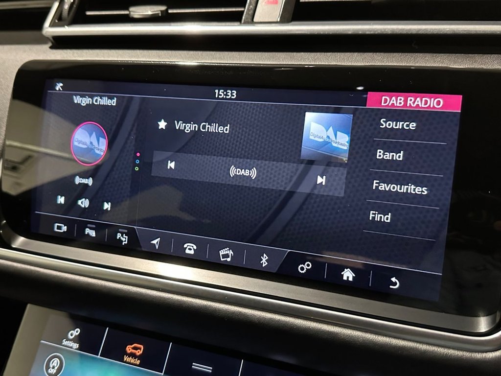 USED 2018 68 LAND ROVER RANGE ROVER VELAR 3.0 SD6 V6 R-Dynamic HSE SUV 5dr Diesel Auto 4WD Euro 6 (s/s) (300 ps) 