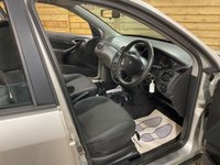 USED 2002 02 FORD FOCUS 1.6i 16v Ghia Hatchback 5dr Petrol Manual (163 g/km, 99 bhp) 80,137 MILES ONLY TWO LOCAL OWNERS EXC CONDITION