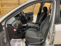 USED 2002 02 FORD FOCUS 1.6i 16v Ghia Hatchback 5dr Petrol Manual (163 g/km, 99 bhp) 80,137 MILES ONLY TWO LOCAL OWNERS EXC CONDITION