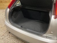 USED 2002 02 FORD FOCUS 1.6i 16v Ghia Hatchback 5dr Petrol Manual (163 g/km, 99 bhp) 80,137 MILES ONLY TWO LOCAL OWNERS EXC CONDITION