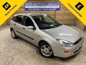2002 FORD FOCUS 1.6i 16v Ghia Hatchback 5dr Petrol Manual (163 g/km, 99 bhp) &pound;2995.00