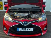 USED 2015 15 TOYOTA YARIS 1.5 VVT-h Icon Hatchback 5dr Petrol Hybrid E-CVT Euro 6 (101 ps) Comprehensive Service History  |  Only 2 Owners From Brand New  |  Set of 2 Keys
