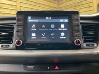 USED 2020 70 KIA STONIC 1.0 T-GDi 2 GPF SUV 5dr Petrol Manual Euro 6 (s/s) (118 bhp) 14,201 MILES ONLY TWO LOCAL OWNERS OUTSTANDING