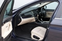 USED 2015 15 BMW 5 SERIES 2.0 518d SE Auto Euro 6 (s/s) 4dr FSH-NAV-PDC-HTD OYSTER LEATHER