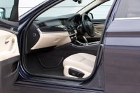 USED 2015 15 BMW 5 SERIES 2.0 518d SE Auto Euro 6 (s/s) 4dr FSH-NAV-PDC-HTD OYSTER LEATHER