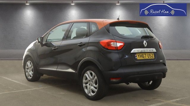 View our RENAULT CAPTUR