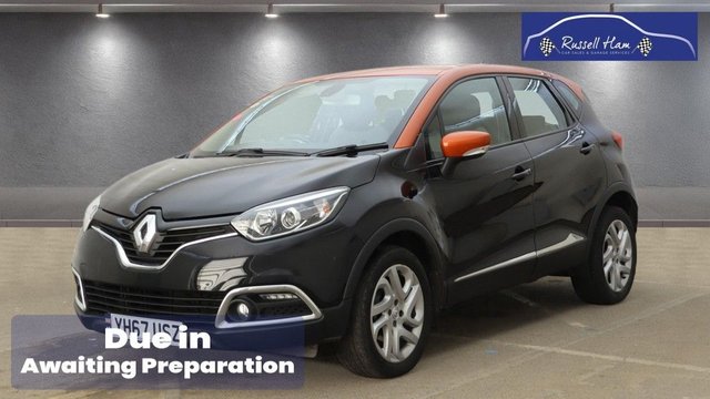 View our RENAULT CAPTUR