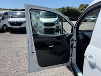 USED 2023 23 FORD TRANSIT CONNECT 1.5 250 EcoBlue Limited Panel Van 5dr Diesel Manual L2 Euro 6 (s/s) (100 ps) **TIMING BELT DONE**3 SEATS**LWB**
