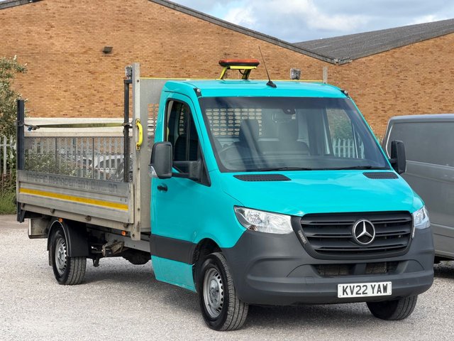 View our Mercedes-Benz Sprinter 2.0 315 CDI Progressive Dropside 2dr Diesel Manual RWD L3 Euro 6 (s/s) (150 ps)
