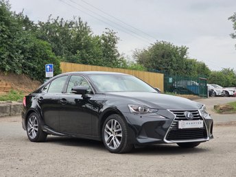2017 LEXUS IS