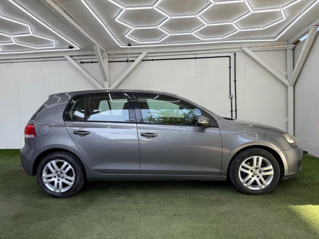 View our VOLKSWAGEN GOLF