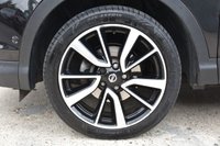 USED 2017 17 NISSAN QASHQAI 1.6 dCi Tekna SUV 5dr Diesel XTRON 2WD Euro 6 (s/s) (130 ps) 1 Owner from New | Full Nissan Service History | Glass Panoramic Roof | Satellite Navigation | 2 Keys | Full Black Leather Upholstery | Heated Seats | 19" Alloy Wheels | Privacy Glass | Park Assist | MOT Valid (12/12/2026)