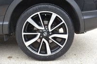 USED 2017 17 NISSAN QASHQAI 1.6 dCi Tekna SUV 5dr Diesel XTRON 2WD Euro 6 (s/s) (130 ps) 1 Owner from New | Full Nissan Service History | Glass Panoramic Roof | Satellite Navigation | 2 Keys | Full Black Leather Upholstery | Heated Seats | 19" Alloy Wheels | Privacy Glass | Park Assist | MOT Valid (12/12/2026)