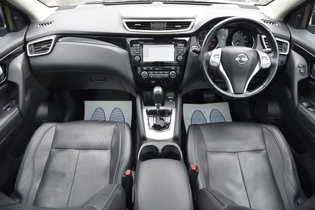 View our NISSAN QASHQAI