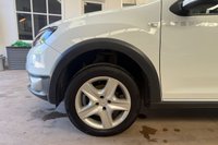 USED 2013 63 DACIA SANDERO STEPWAY 1.5 dCi Laureate Hatchback 5dr Diesel Manual Euro 5 (90 ps) 