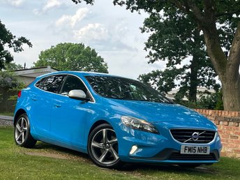 2015 VOLVO V40