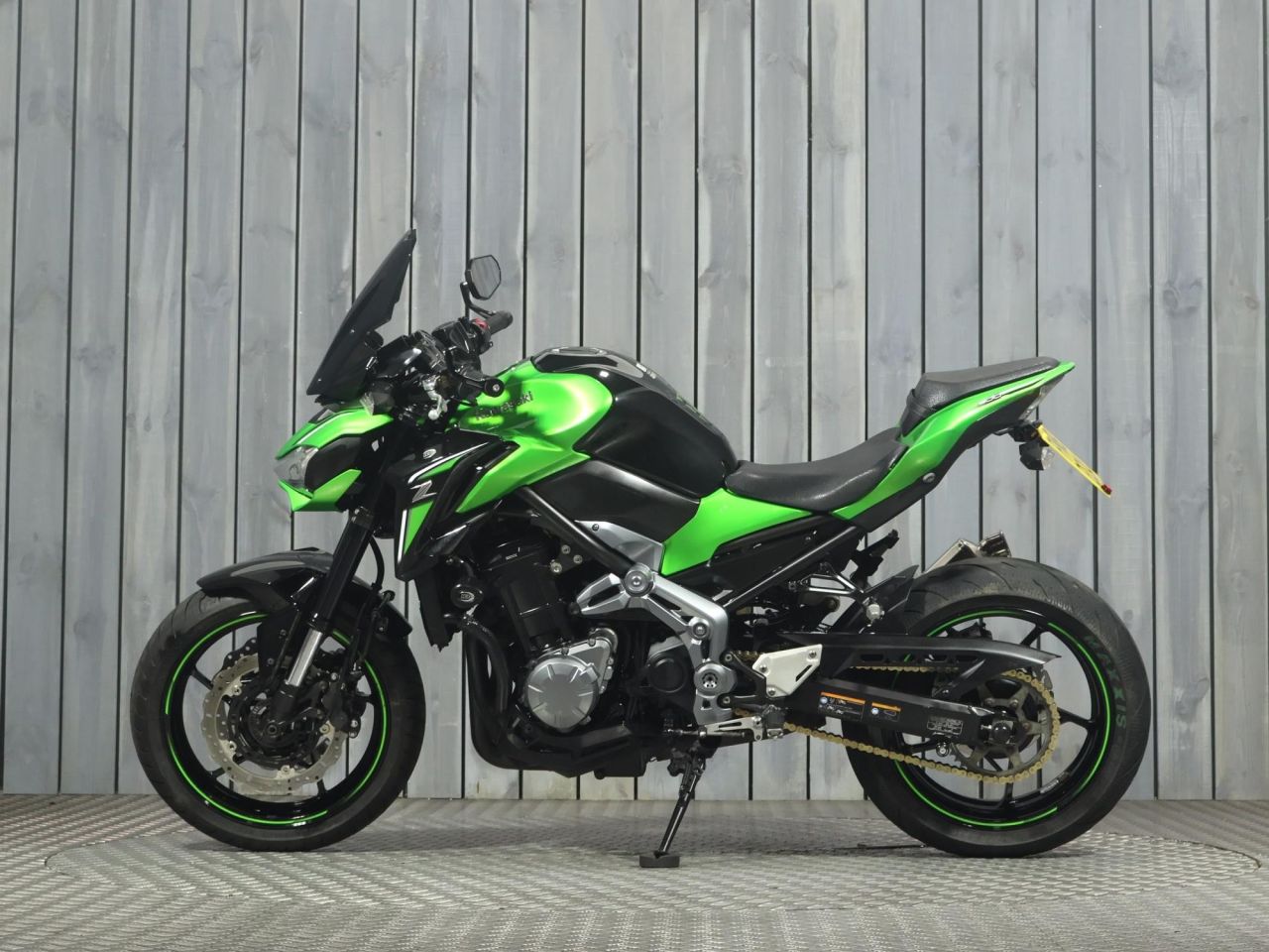 KAWASAKI Z900