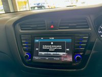 USED 2017 67 HYUNDAI I20 1.4 Premium Nav Hatchback 5dr Petrol Auto Euro 6 (100 ps) AUTOMATIC -SERVICE RECORDS - SAT NAV - APPLE CAR PLAY-ANDROID AUTO - PARKING CAMERA