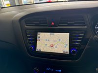 USED 2017 67 HYUNDAI I20 1.4 Premium Nav Hatchback 5dr Petrol Auto Euro 6 (100 ps) AUTOMATIC -SERVICE RECORDS - SAT NAV - APPLE CAR PLAY-ANDROID AUTO - PARKING CAMERA