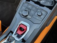USED 2017 17 LAMBORGHINI HURACAN 5.2 V10 LP 610-4 Spyder 2dr Petrol LDF 4WD Euro 6 (s/s) (610 ps) Lift System, Gold II Tracker