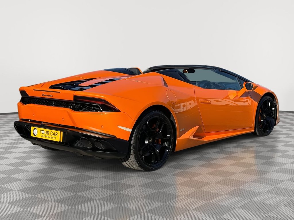 USED 2017 17 LAMBORGHINI HURACAN 5.2 V10 LP 610-4 Spyder 2dr Petrol LDF 4WD Euro 6 (s/s) (610 ps) Lift System, Gold II Tracker