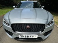 USED 2018 68 JAGUAR F-PACE 2.0 D180 R-Sport SUV 5dr Diesel Auto AWD Euro 6 (s/s) (180 ps) Pan Roof, Leather, Camera, Nav
