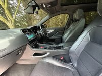 USED 2018 68 JAGUAR F-PACE 2.0 D180 R-Sport SUV 5dr Diesel Auto AWD Euro 6 (s/s) (180 ps) Pan Roof, Leather, Camera, Nav