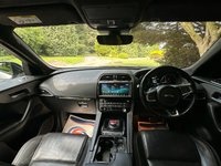 USED 2018 68 JAGUAR F-PACE 2.0 D180 R-Sport SUV 5dr Diesel Auto AWD Euro 6 (s/s) (180 ps) Pan Roof, Leather, Camera, Nav