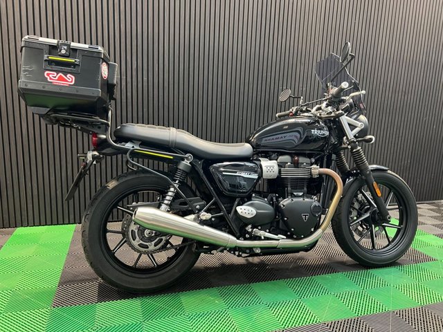 View our TRIUMPH STREET TWIN