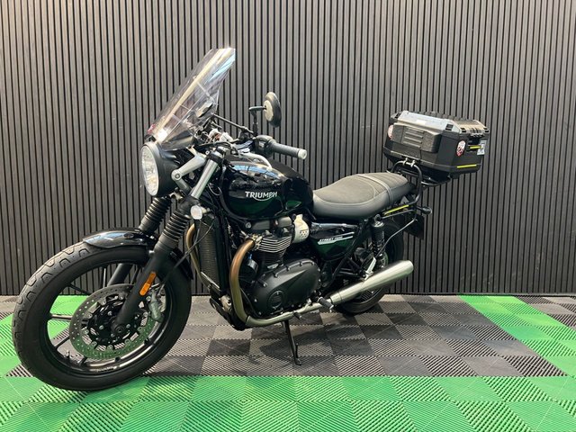 View our TRIUMPH STREET TWIN