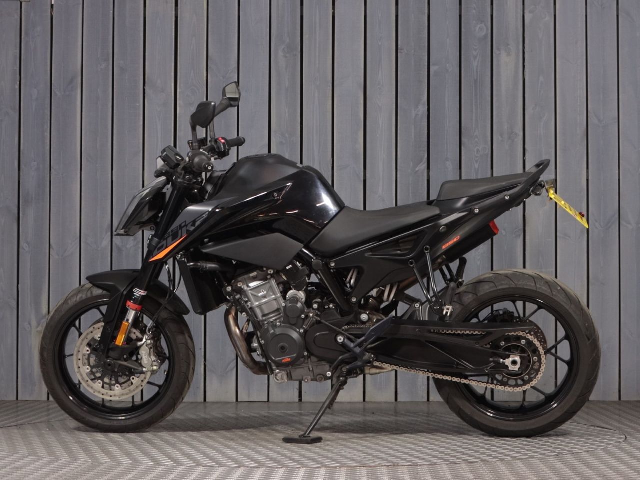 KTM 890 Duke