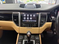 USED 2017 17 PORSCHE MACAN 3.0 TD V6 S SUV 5dr Diesel PDK 4WD Euro 6 (s/s) (258 ps) Pan Roof-Stunning-Huge spec