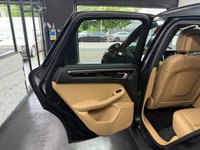 USED 2017 17 PORSCHE MACAN 3.0 TD V6 S SUV 5dr Diesel PDK 4WD Euro 6 (s/s) (258 ps) Pan Roof-Stunning-Huge spec