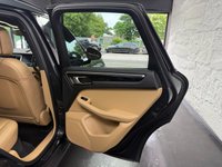USED 2017 17 PORSCHE MACAN 3.0 TD V6 S SUV 5dr Diesel PDK 4WD Euro 6 (s/s) (258 ps) Pan Roof-Stunning-Huge spec