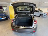 USED 2015 65 MAZDA MAZDA3 2.0 SKYACTIV-G SE-L Nav Hatchback 5dr Petrol Auto Euro 6 (s/s) (121 ps) 