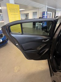 USED 2015 65 MAZDA MAZDA3 2.0 SKYACTIV-G SE-L Nav Hatchback 5dr Petrol Auto Euro 6 (s/s) (121 ps) 