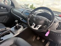 USED 2015 15 KIA SPORTAGE 1.7 CRDi EcoDynamics 2 SUV 5dr Diesel Manual 2WD Euro 5 (s/s) (114 bhp) 