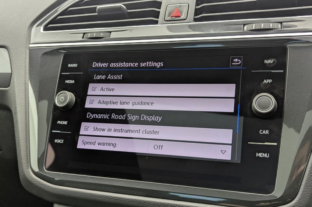 USED 2018 18 VOLKSWAGEN TIGUAN 2.0 TDI R-Line SUV 5dr Diesel DSG 4Motion Euro 6 (s/s) (150 ps) Pan Roof, Sat Nav, Camera